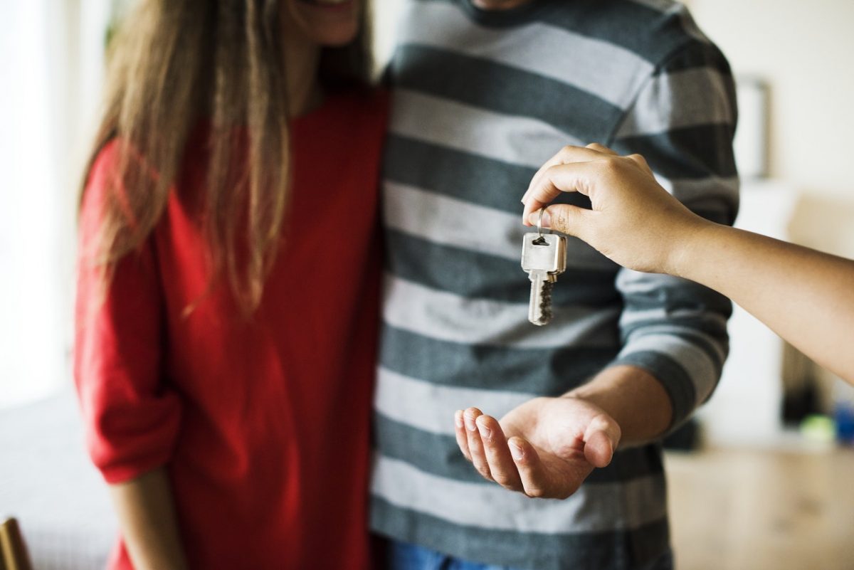 6 Tips for Buying Your First Family Home