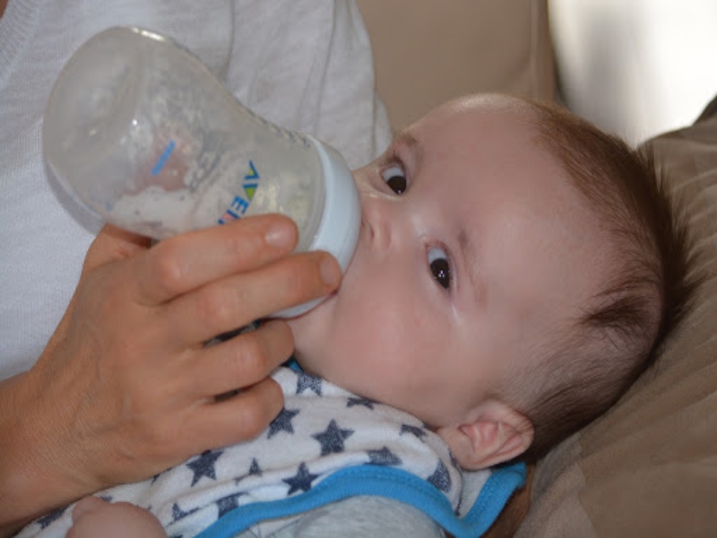 A New Mom’s Guide to Using Breast Pumps