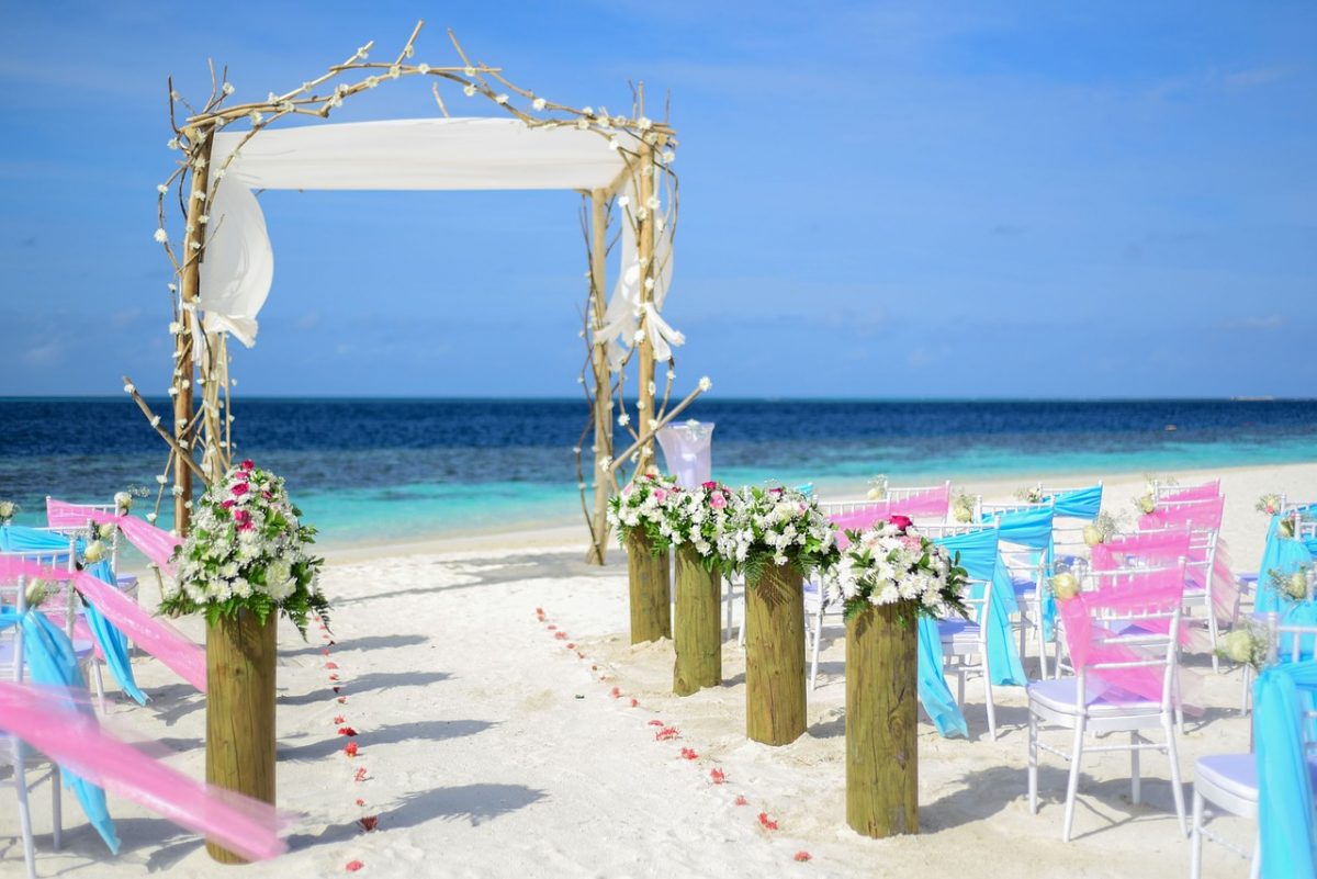 How to Throw a Destination Wedding that All Your Guests Will Love