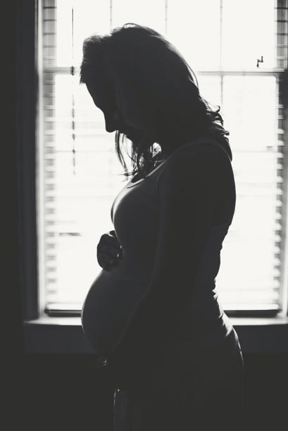 pregnant-woman-wb