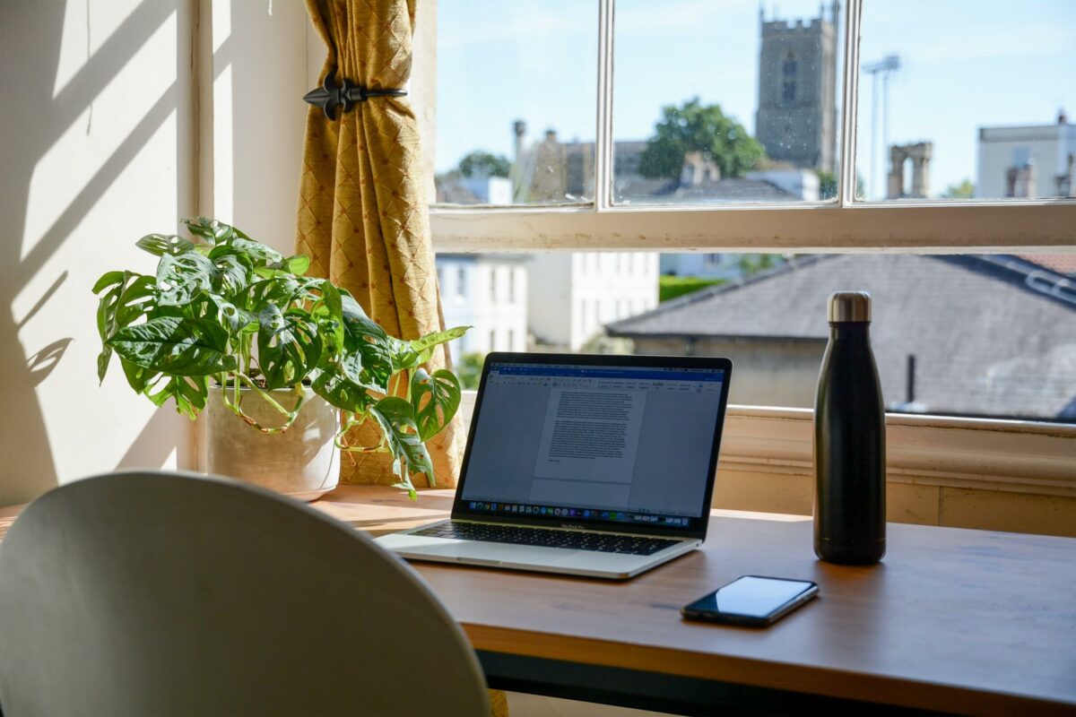 Remote Work for Parents: 8 Tips to Create the Perfect Home Office Space