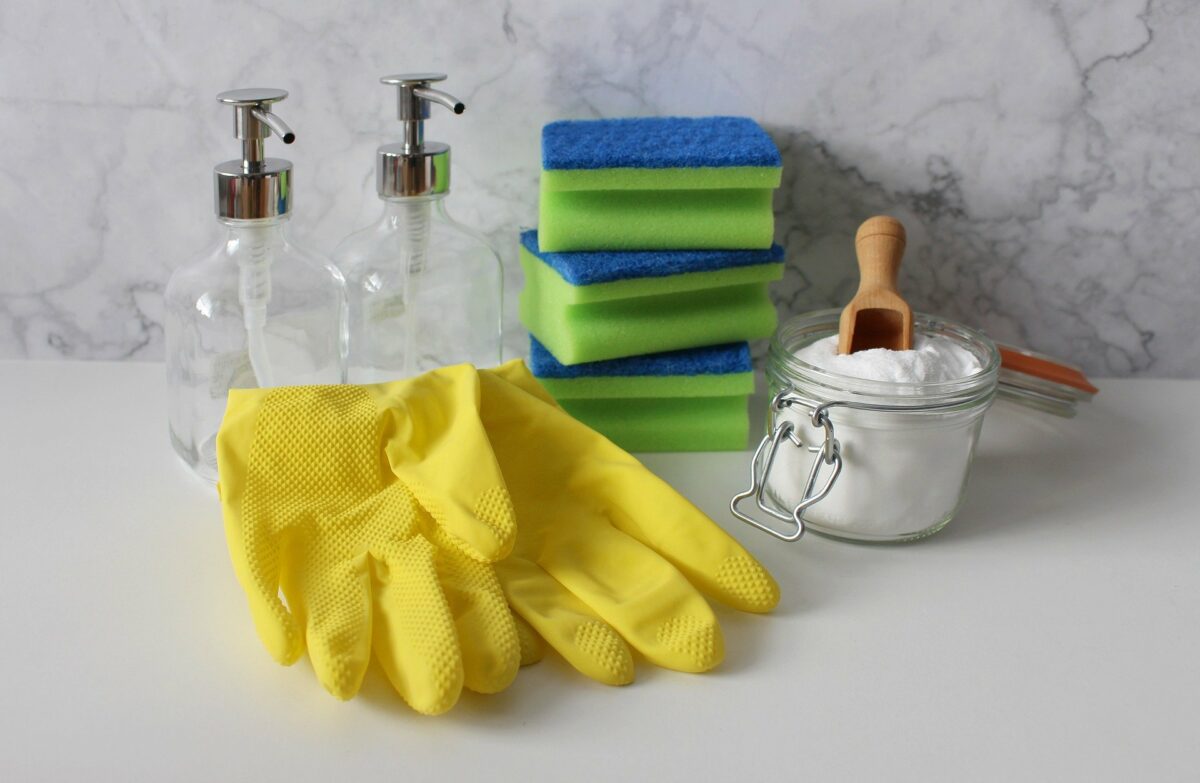 6 Clever House Cleaning Tips for Every Busy Mom