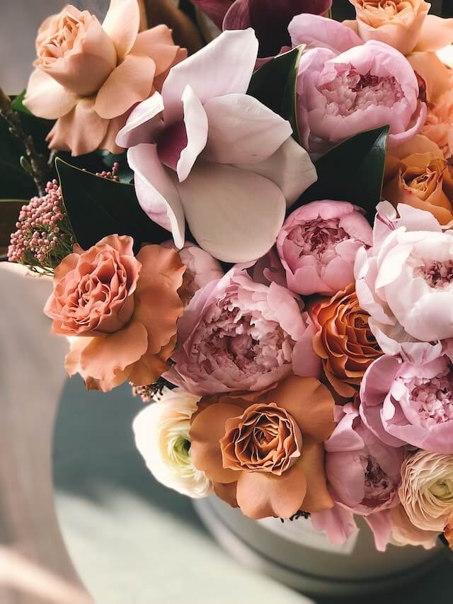 How to Choose a Wedding Florist